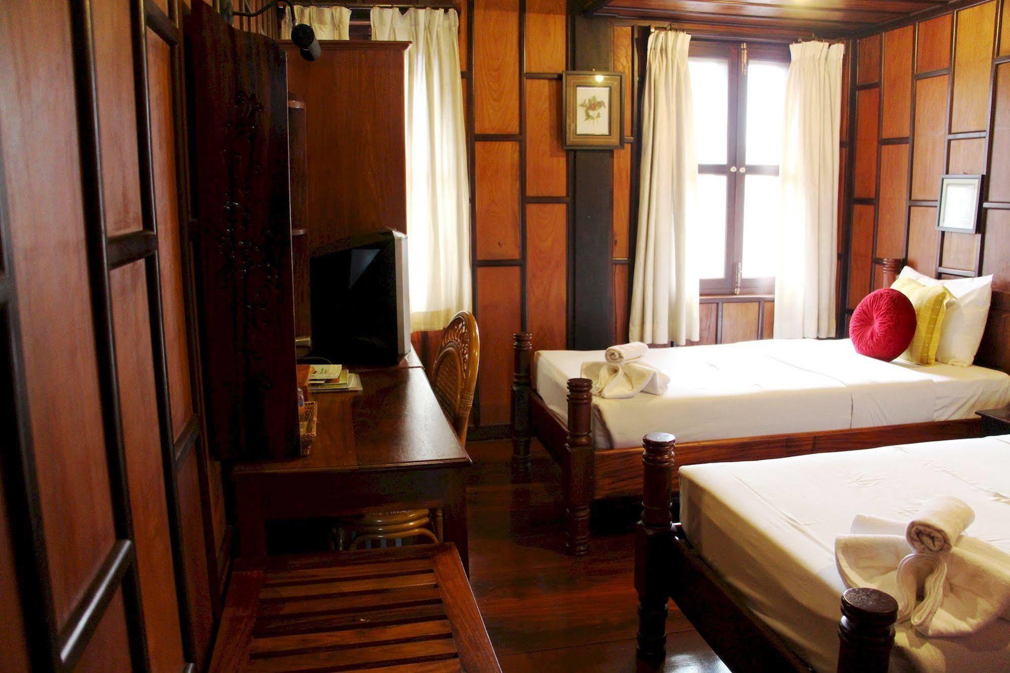 Villa Senesouk Luang Prabang Exteriör bild